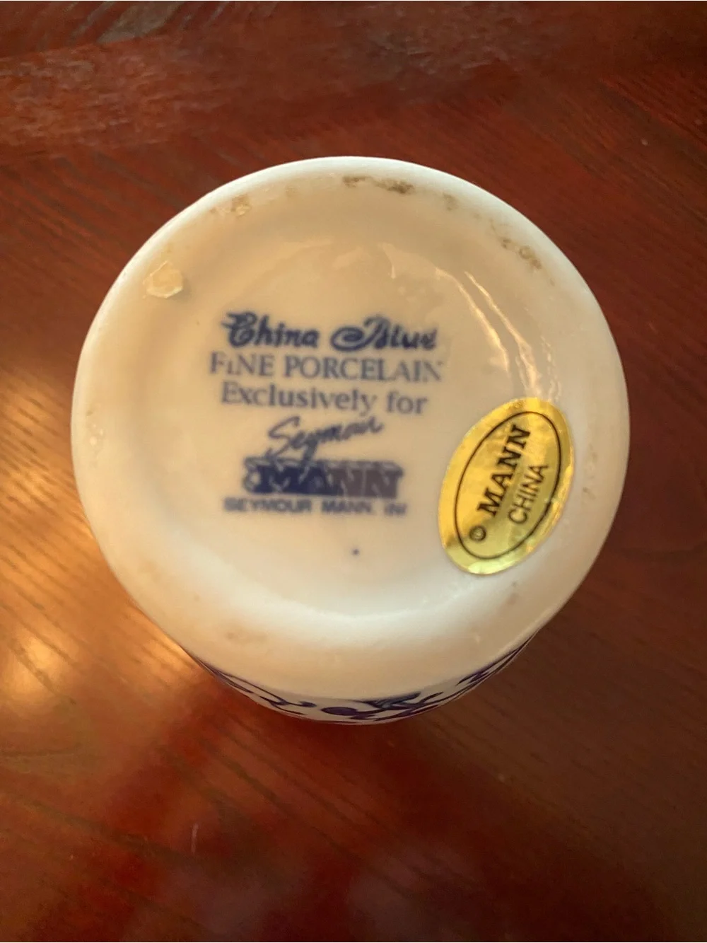 Seymour Mann Fine Porcelain Blue and White Floral Vase 9 inches tall